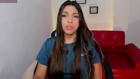 Snapshot of nora22xx chatting on October 25, 4:13 am Nora online show from October 25, 4:13 am