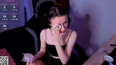 Nora Failure online show from July 10, 2:11 pm