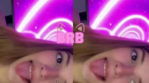 Nora online show from March 7, 7:47 pm