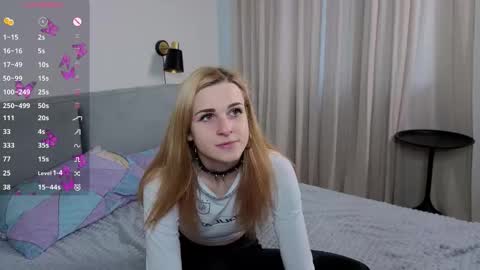 Elina online show from November 10, 10:18 am