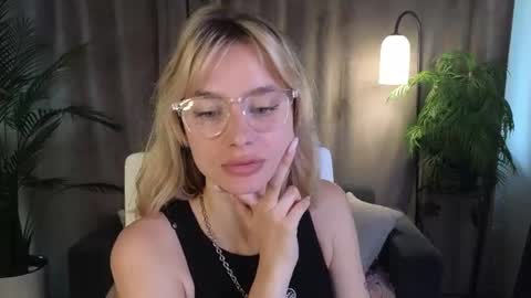 Nora online show from July 10, 7:46 am