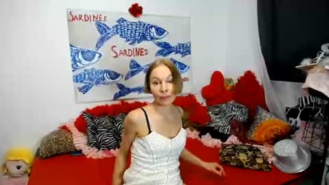 Nora online show from June 12, 3:33 pm