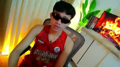 Hi im ariel online show from May 27, 10:40 pm
