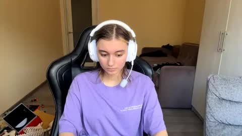 Elena online show from April 23, 8:22 am