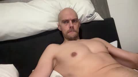 north_guy799643 online show from January 7, 2:55 pm