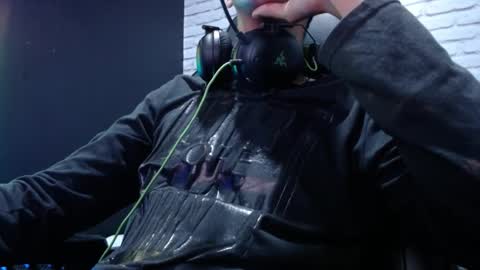 not4work online show from March 11, 6:49 am