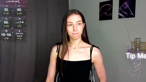 Hello My name is Helene NTMU  Finger up if u like what u see online show from May 12, 2:37 pm