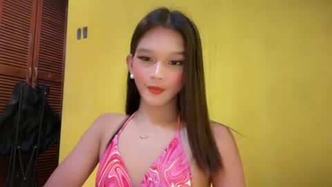nova_licious online show from June 4, 12:55 pm