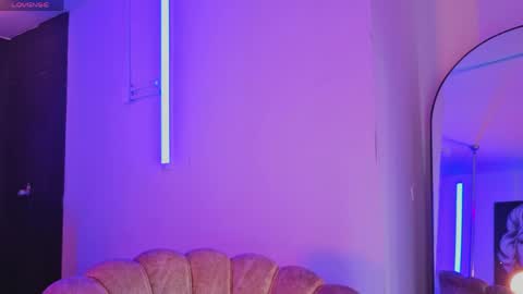 Nova Salvatore online show from April 15, 2:48 am