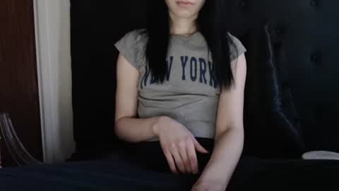 Olivia online show from November 17, 1:13 pm