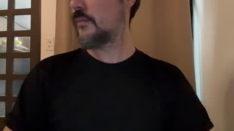 novio_muyalto online show from July 17, 5:59 pm