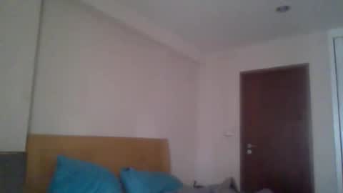 nuccio833 online show from November 1, 4:22 am