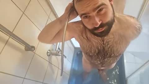 Vinz... online show from December 18, 8:20 am