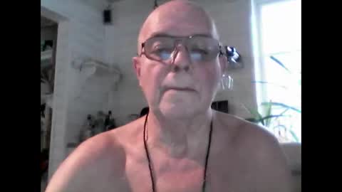 Haky online show from December 7, 10:28 am