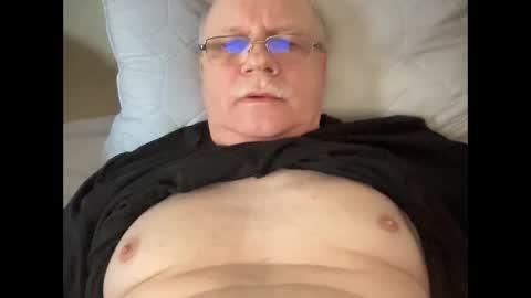 nukiss online show from January 8, 10:15 am