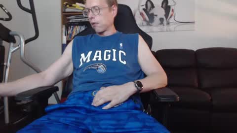 nursefan online show from July 14, 3:39 pm