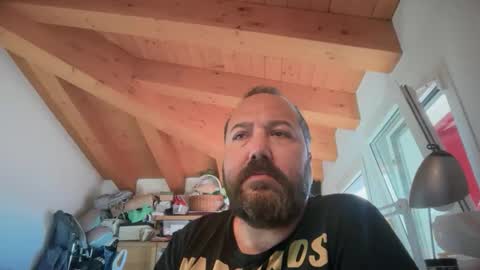 Snapshot of nutelloso79 chatting on October 28, 7:31 am Nutelloso online show from October 28, 7:31 am