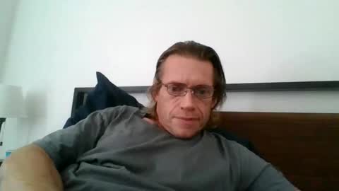 ny14747 online show from May 5, 8:03 pm