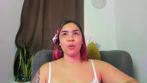 Nia online show from March 1, 1:54 am