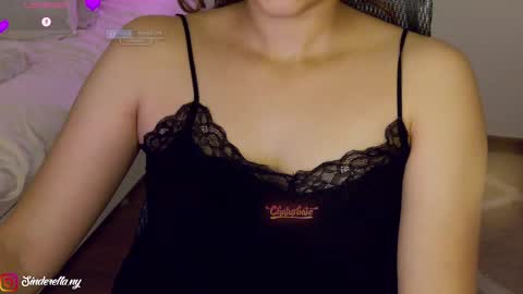 Nylaah online show from May 28, 1:58 am
