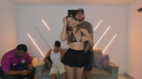 nympho_nathy_sophi online show from February 5, 1:36 pm