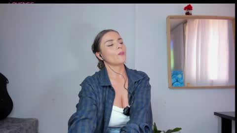 Laura nyu online show from June 11, 7:01 pm