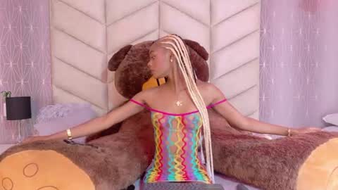 nyxvelvet1 online show from July 1, 12:58 pm
