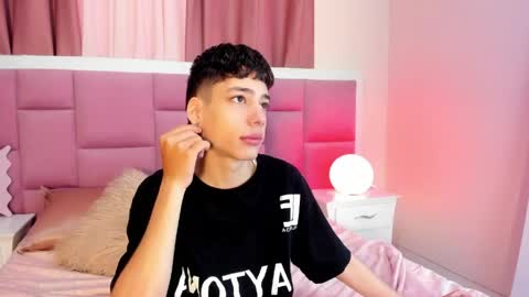 Deku online show from April 23, 2:19 pm