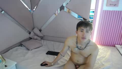oblivionlove online show from May 27, 1:57 am
