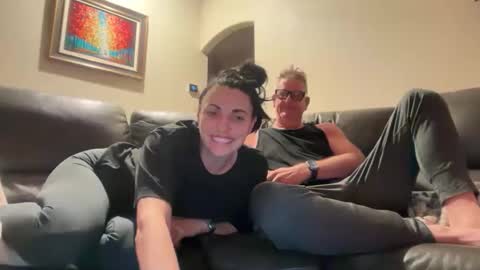 SimplyUs online show from March 6, 9:52 am