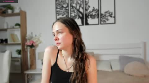 Elis online show from April 22, 6:59 pm