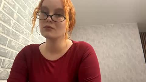 Elizabeth online show from July 10, 2:11 pm