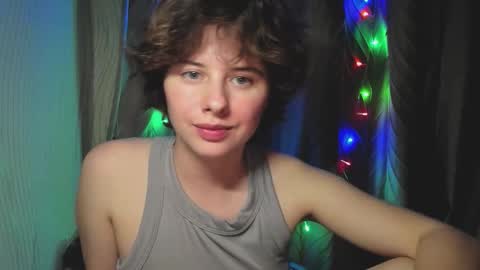 Snapshot of octopussy69x chatting on September 25, 4:25 pm Evie online show from September 25, 4:25 pm