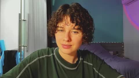 Snapshot of octopussy69x chatting on January 23, 1:35 pm Evie online show from January 23, 1:35 pm