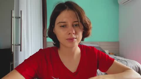 Snapshot of octopussy69x chatting on December 18, 5:59 am Evie online show from December 18, 5:59 am
