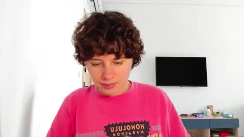 Evie online show from March 3, 4:52 am