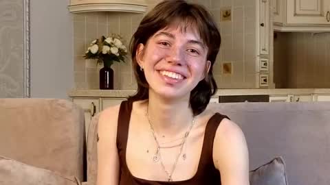 Polly online show from February 10, 4:08 am