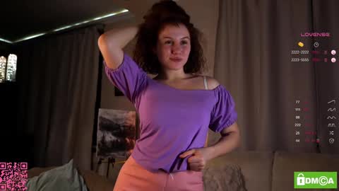 Selena online show from February 18, 9:42 pm