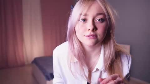 Alice online show from February 15, 6:28 pm