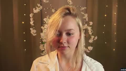 Alice online show from November 3, 8:21 pm