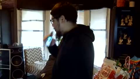 oscar flores online show from February 24, 1:25 pm