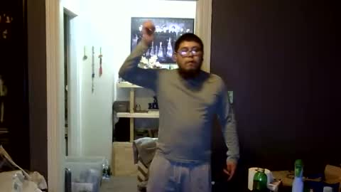 oscar flores online show from May 4, 2:18 am