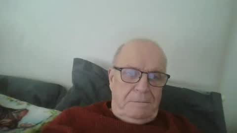 oggi95 online show from February 10, 11:36 am