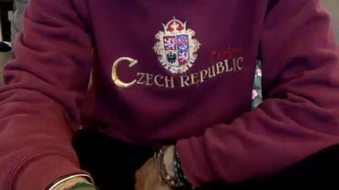 oggs48 online show from January 18, 2:04 pm