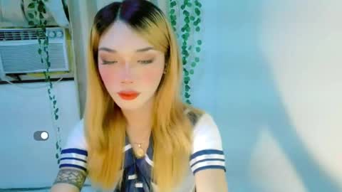 ohmyalessandraxcx online show from October 26, 6:51 pm