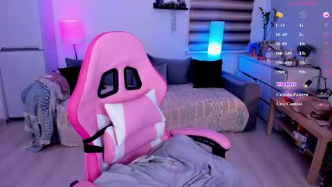 Light  online show from March 6, 8:30 pm