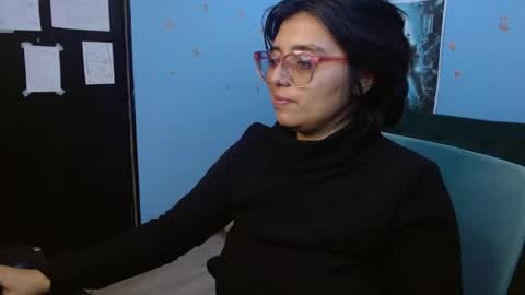 ohmysqueak online show from June 26, 2:39 am