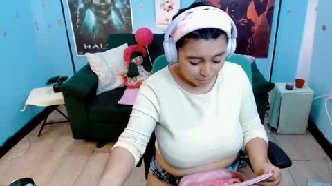 ohmysqueak online show from May 11, 2:45 pm