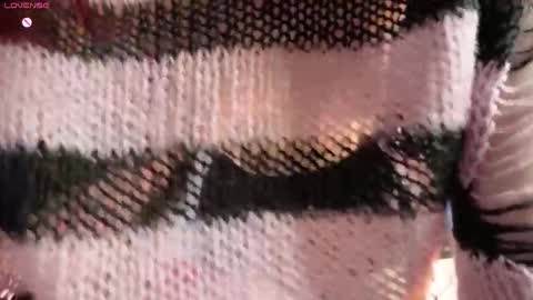 Yumi online show from February 7, 3:59 pm