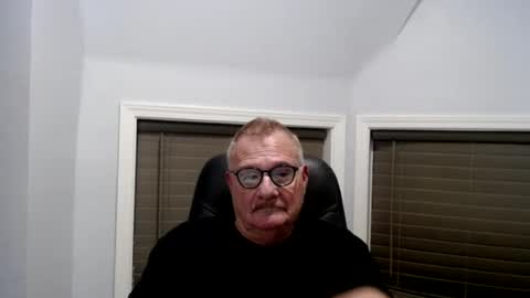 oldguybigd online show from July 17, 5:09 am